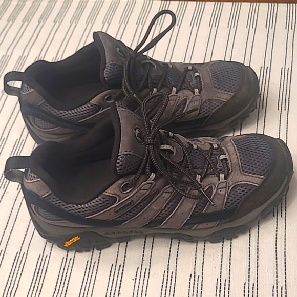 Merrell Hiking Shoes - Picture 15 of 15